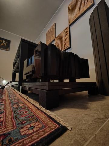 Stand per amplificatori GRAVITY Demaudio base audio hi-fi