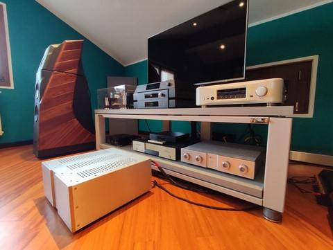 Varie Demaudio Extrema claasic two made in Italy personalizzato su misura per ogni ambiente showroom Mobile hi-fi artigianale ExTrema Classic two Demaudio