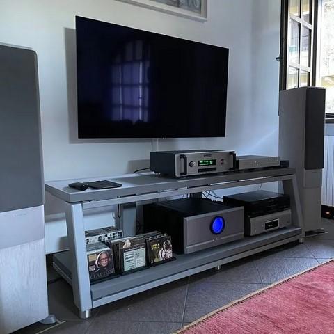 Demaudio EVO torre di Pisa rack grigio vista laterale Mobile hi-fi artigianale ExTrema EVO torre di Pisa Demaudio