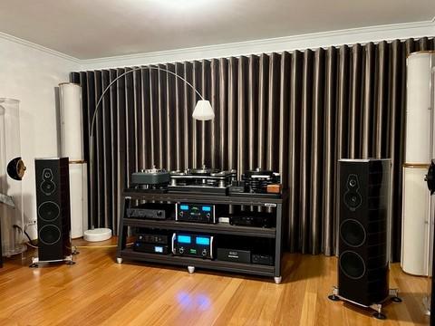 Demaudio EVO torre di Pisa rack nero e wenge' Mobile hi-fi artigianale ExTrema EVO torre di Pisa Demaudio