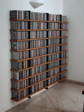 Vista con collezione cd universale per ogni tipologia di oggetti Living collection Demaudio
